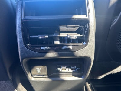 2027 Jeep Grand Cherokee Laredo X