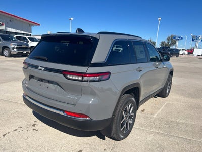 2027 Jeep Grand Cherokee Laredo X