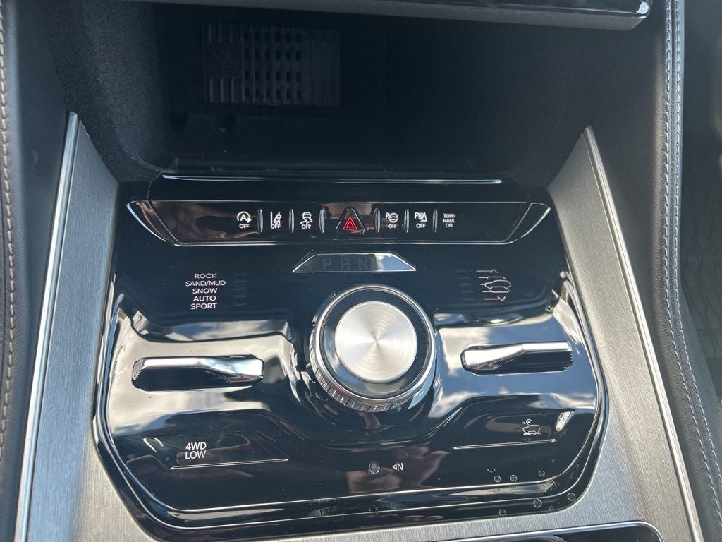 2026 Jeep Grand Wagoneer Upland