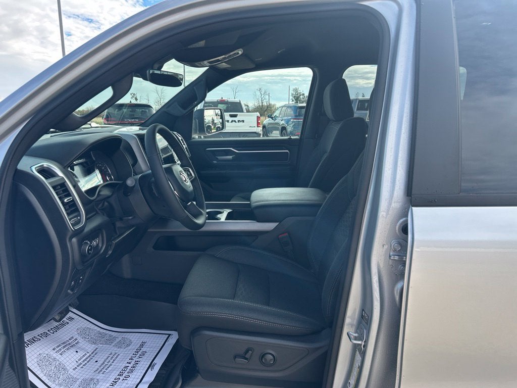 2027 RAM 1500 Big Horn/Lone Star