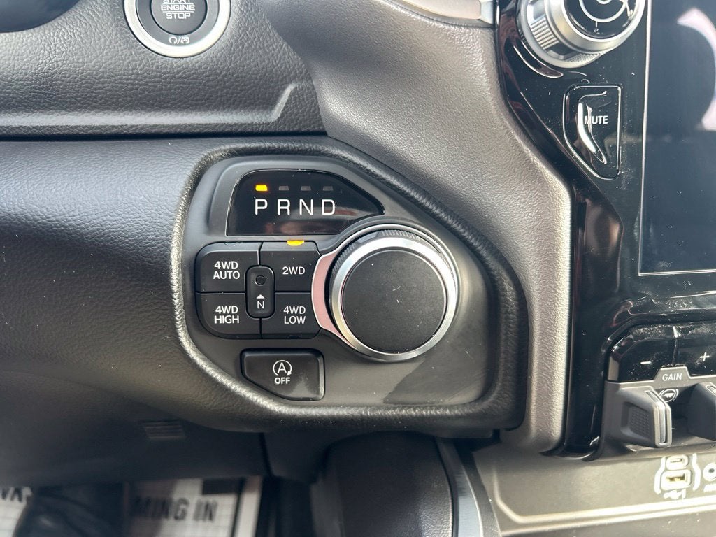 2027 RAM 1500 Big Horn/Lone Star
