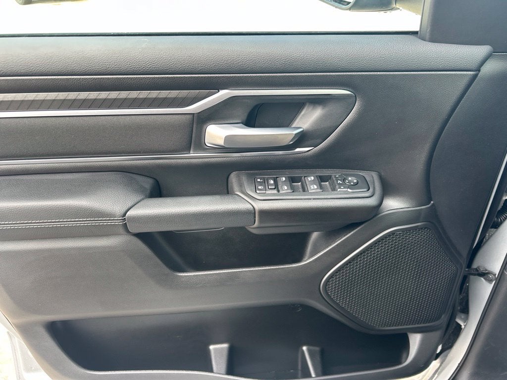 2027 RAM 1500 Big Horn/Lone Star