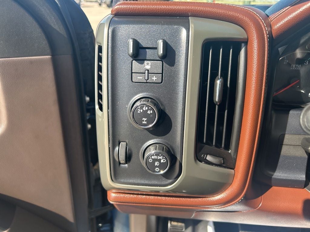 2015 Chevrolet Silverado 3500HD High Country