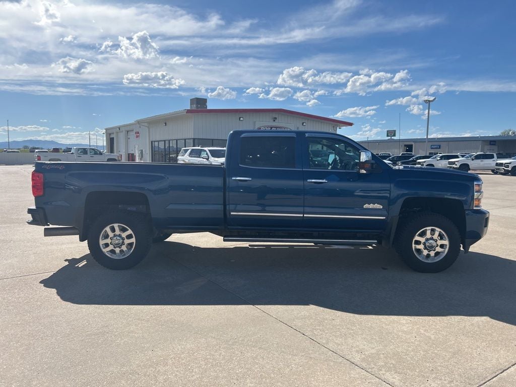 2015 Chevrolet Silverado 3500HD High Country