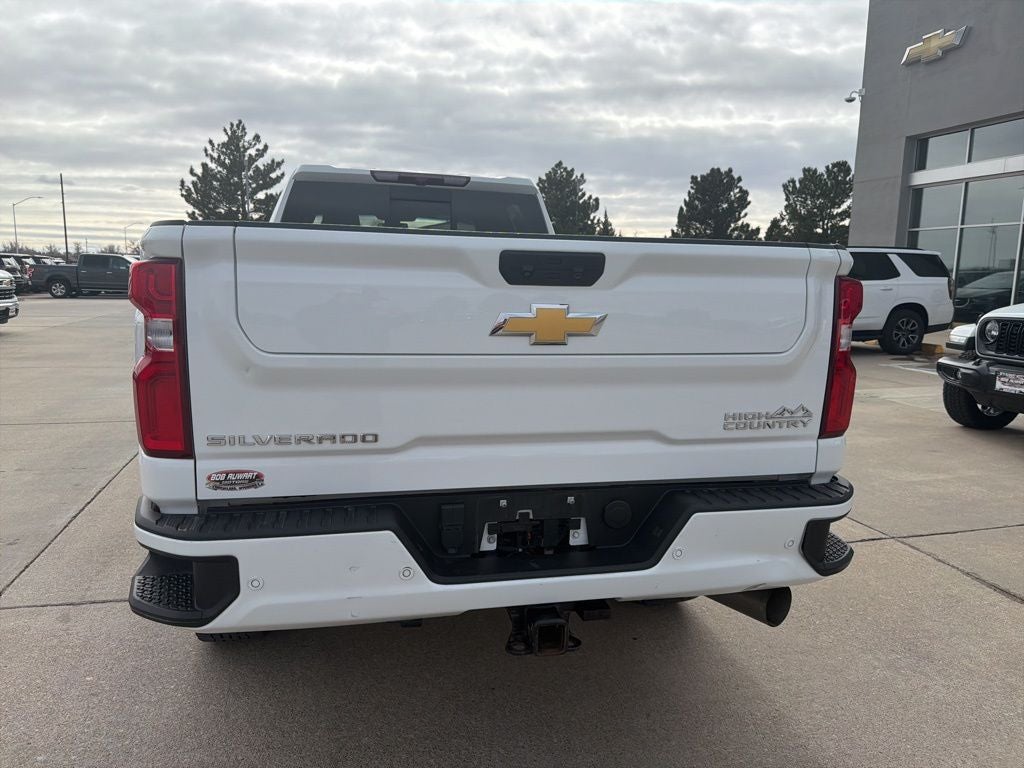 2022 Chevrolet Silverado 3500HD High Country