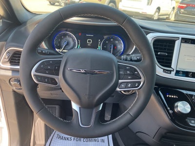 2025 Chrysler Voyager LX