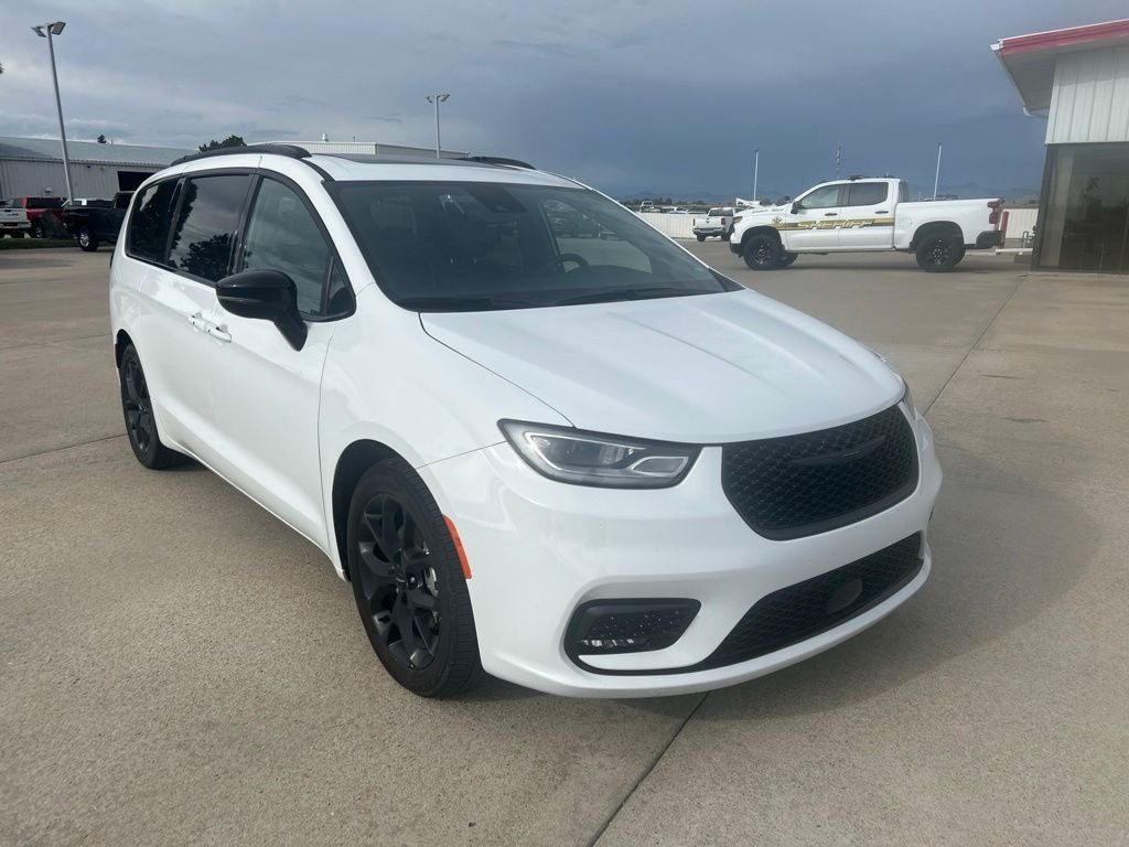 2025 Chrysler Pacifica Limited