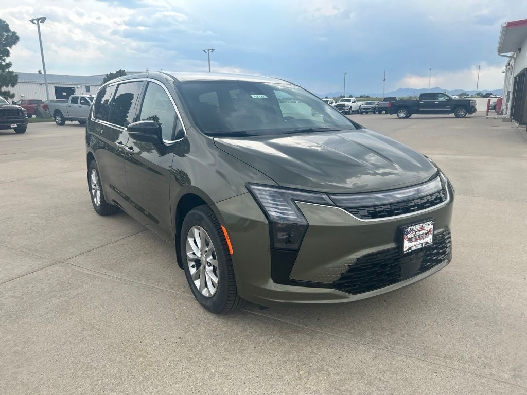 2027 Chrysler Pacifica Select