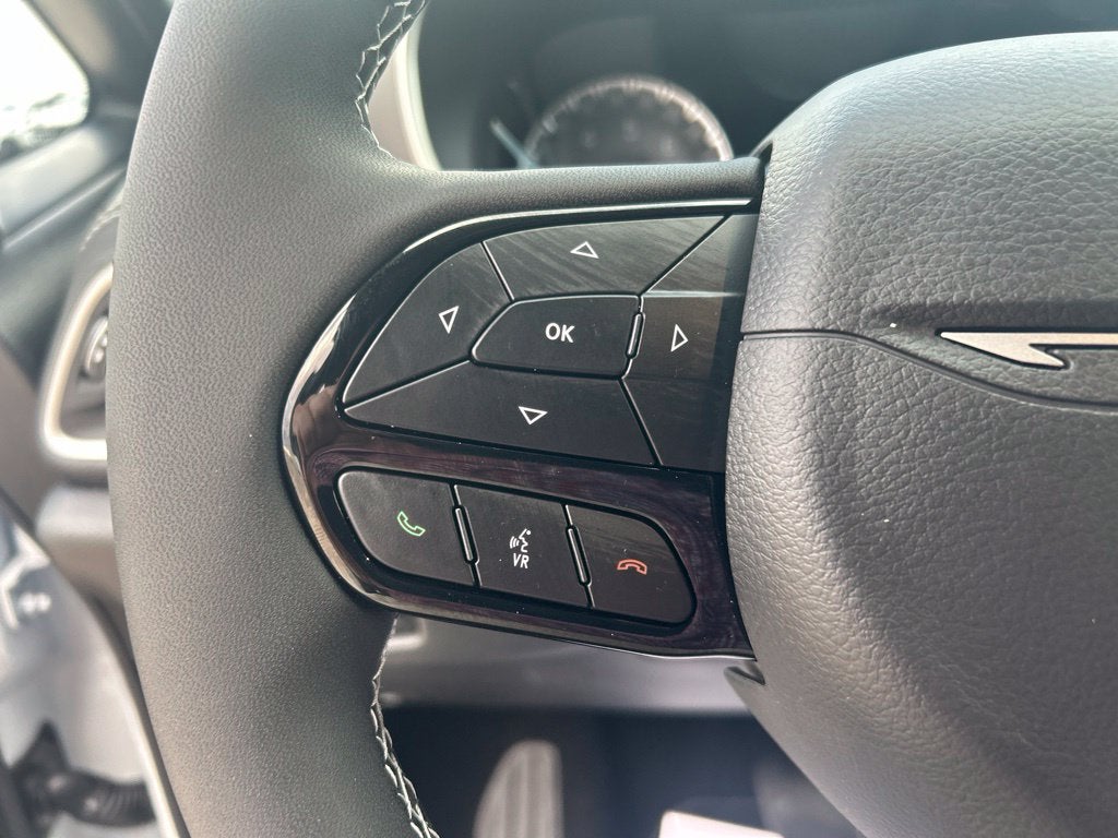 2027 Chrysler Pacifica Limited